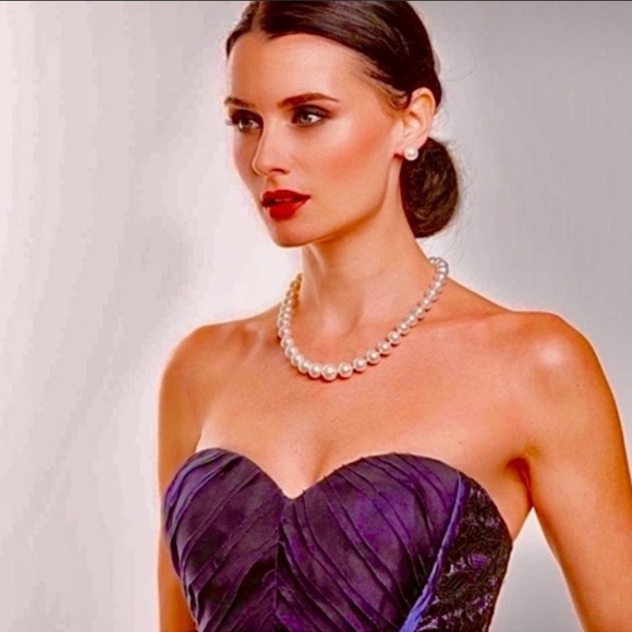 DONNA KAREN Platinum Collection Butter Soft Fine Leather Tote - Picture 15 of 16